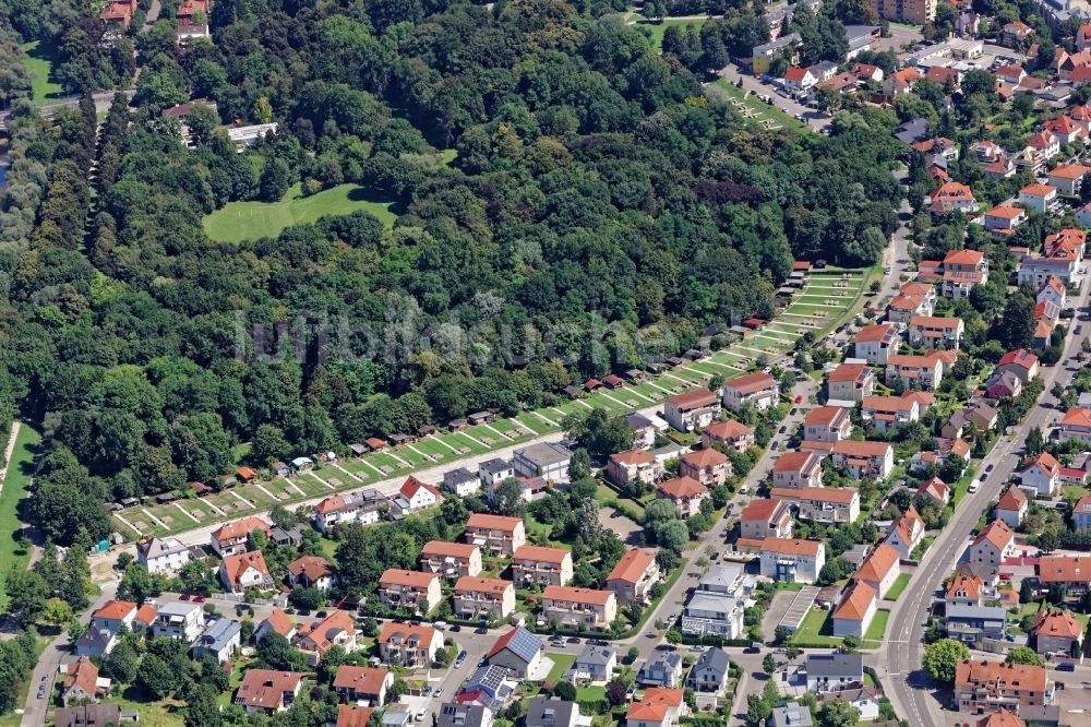 Luftaufnahme Ingolstadt - Parzellen der Kleingartenanlage in der Rankestraße am Luitpoldpark in Ingolstadt im Bundesland Bayern