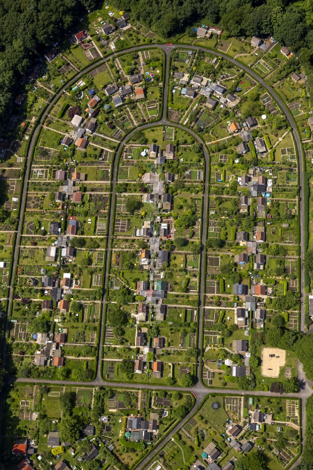 Luftbild Bochum - Parzellen der Kleingartenanlage - Schrebergarten am Rottmansteich im Stadtteil Harpen von Bochum in Nordrhein-Westfalen