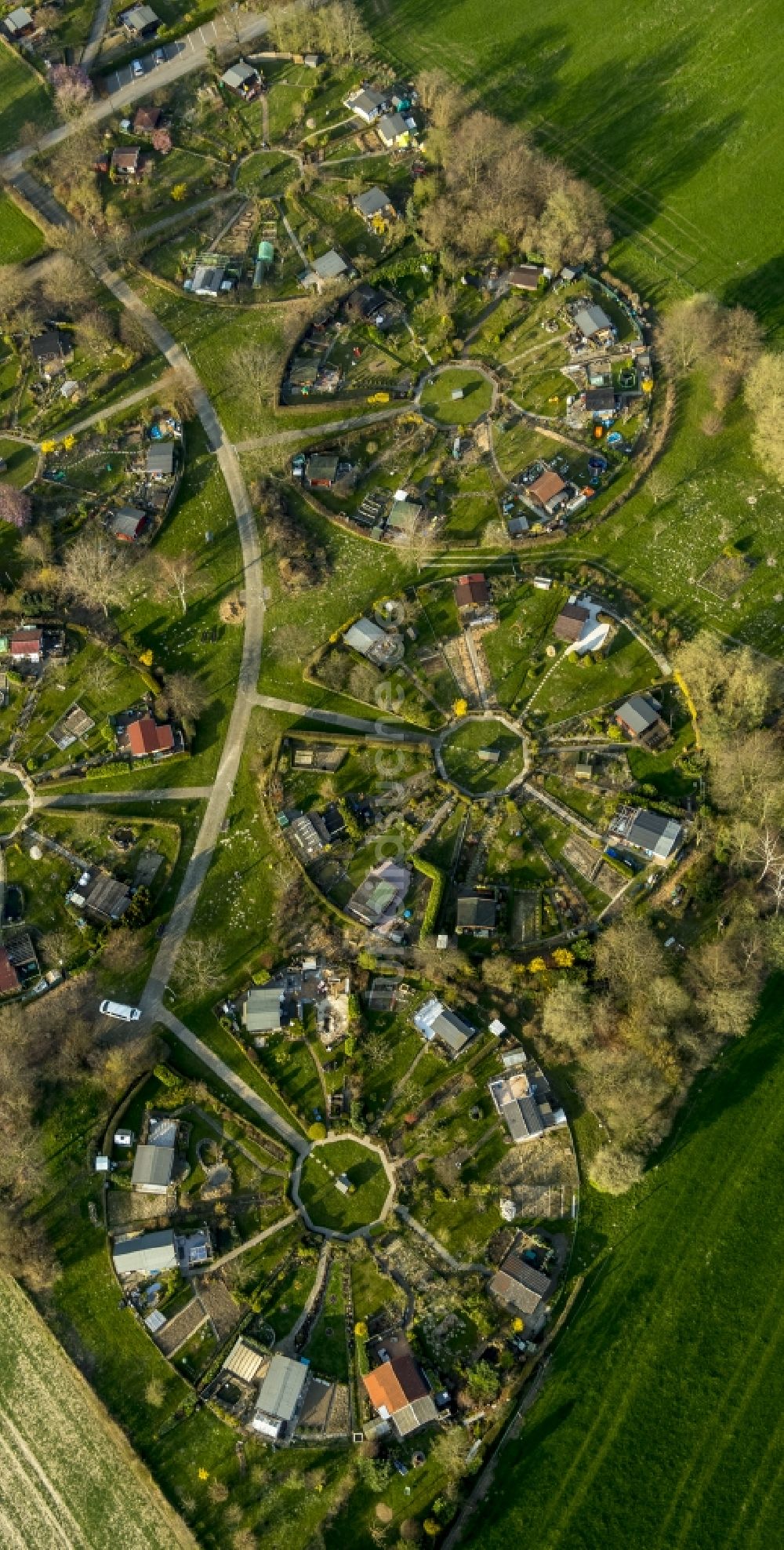 Witten von oben - Parzellen einer Kleingartenanlage in Witten im Bundesland Nordrhein-Westfalen