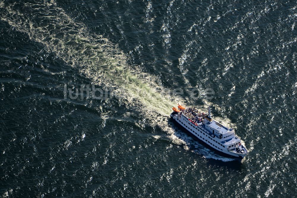 Luftaufnahme Sassnitz - Passagier- und Fahrgastschiff MS Cap Arkona in Sassnitz im Bundesland Mecklenburg-Vorpommern, Deutschland