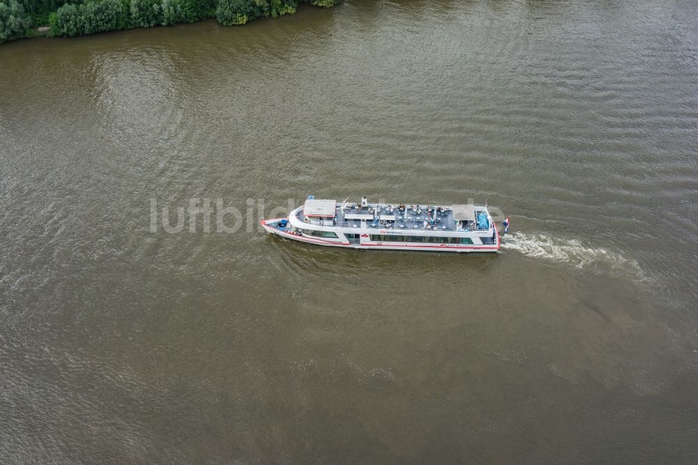 Frankfurt am Main aus der Vogelperspektive: Passagier- und Fahrgastschiff MS Palladium in Frankfurt am Main im Bundesland Hessen