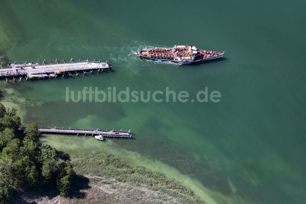 Luftbild Chiemsee - Passagier- und Fahrgastschiff Raddampfer Ludwig Fessler auf dem Chiemsee im Bundesland Bayern, Deutschland