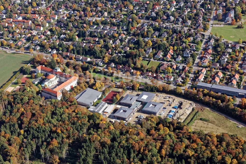 Pullach im Isartal aus der Vogelperspektive: Pater-Rupert-Mayer Schulzentrum in Pullach im Bundesland Bayern