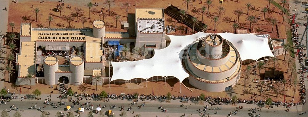 Luftaufnahme Hannover - Pavillions auf dem Ausstellungs- Gelände der Weltausstellung Expo 2000 auf dem Freigelände am Kronsberg in Hannover im Bundesland Niedersachsen