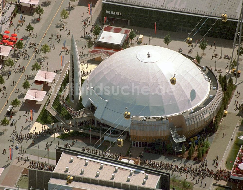 Hannover von oben - Pavillions auf dem Ausstellungs- Gelände der Weltausstellung Expo 2000 auf dem Freigelände am Kronsberg in Hannover im Bundesland Niedersachsen