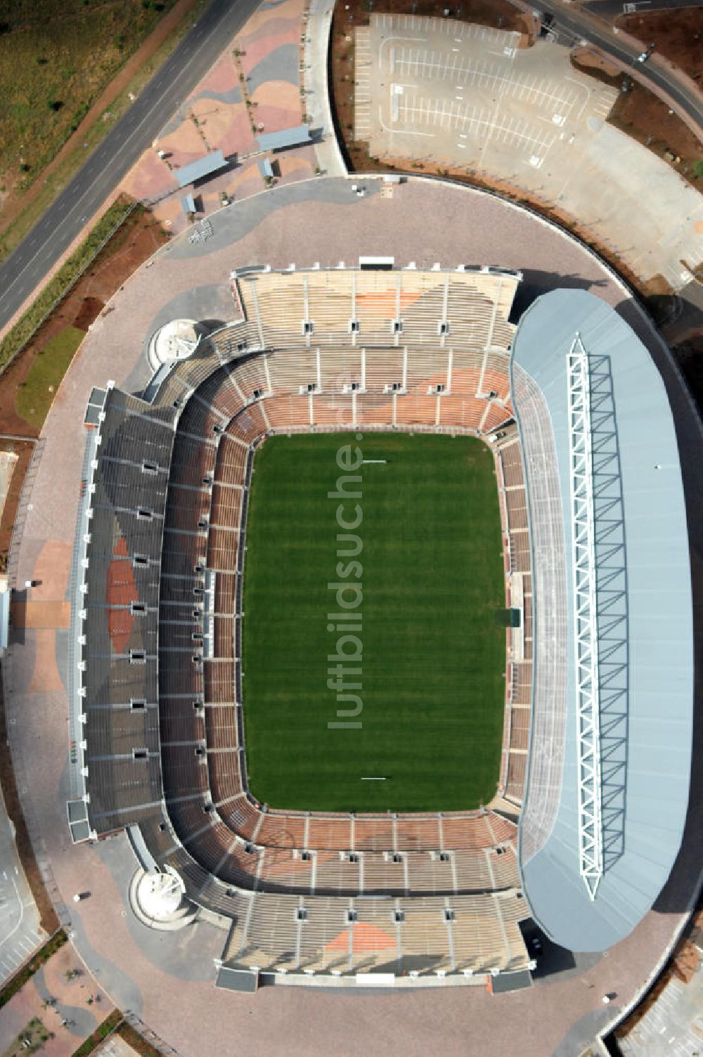 Polokwane von oben - Peter-Mokaba-Stadion / Stadium in Polokwane in Südafrika / South Africa