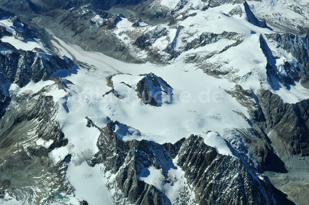 Arolla von oben - Petit Mont Collon bei Arolla im Kanton Wallis in der Schweiz