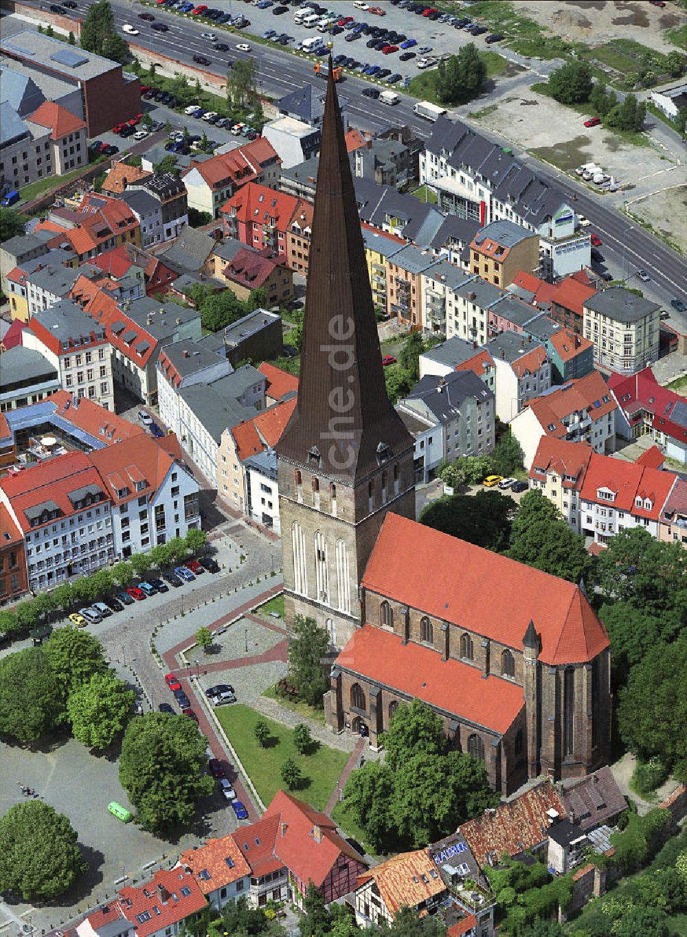 Rostock von oben - Petrikirche in Rostock