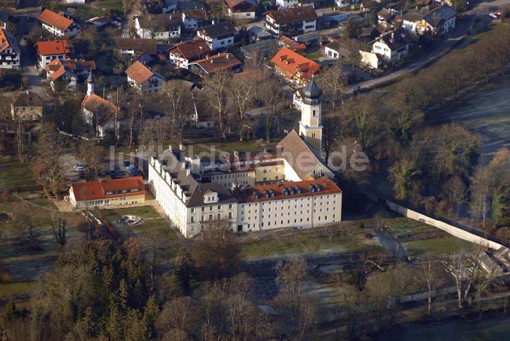 Holzhausen aus der Vogelperspektive: Pfarrkirche Johannes der Täufer in Holzhausen