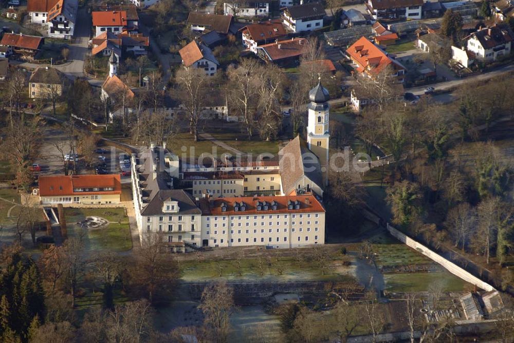 Luftbild Holzhausen - Pfarrkirche Johannes der Täufer in Holzhausen