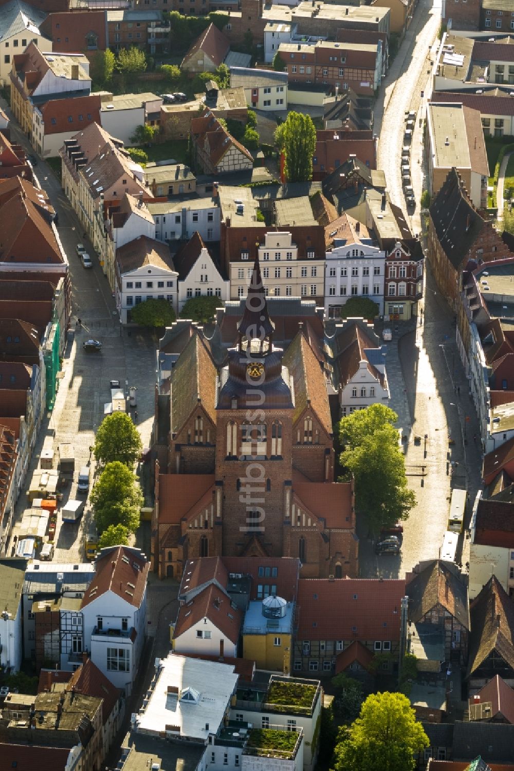 Luftbild Güstrow - Pfarrkirche St. Marien in Güstrow im Bundesland Mecklenburg-Vorpommern