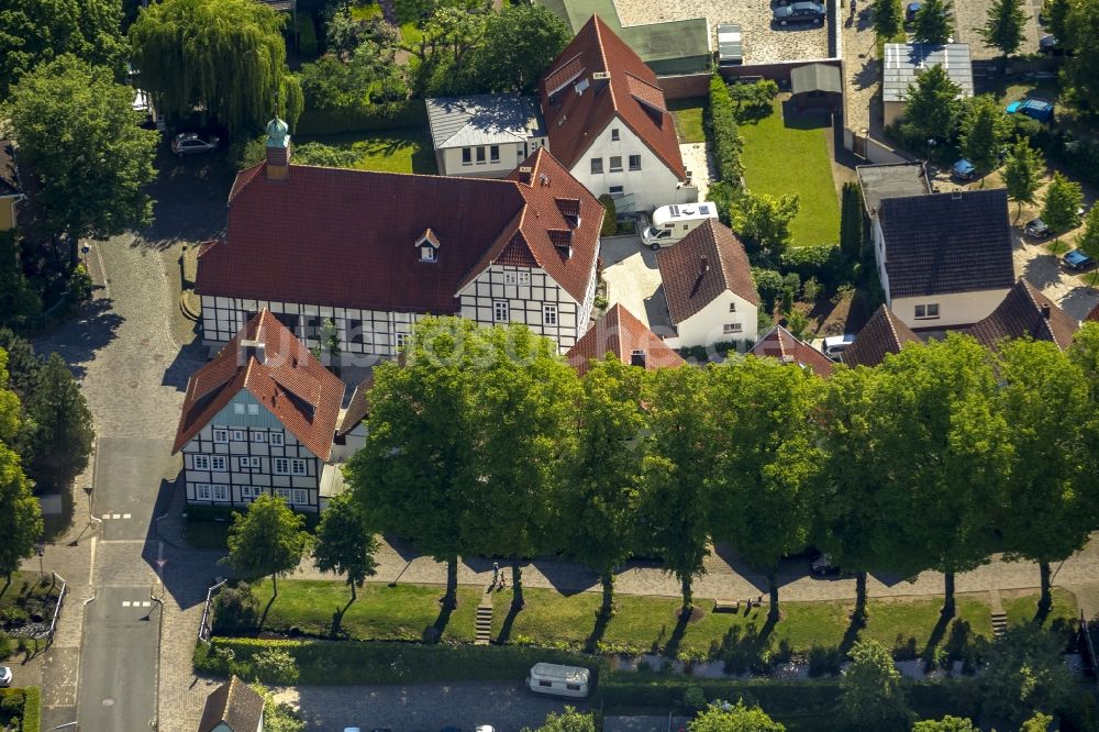 Luftaufnahme Rietberg - Pfarrkirche in Rietberg im Bundesland Nordrhein-Westfalen