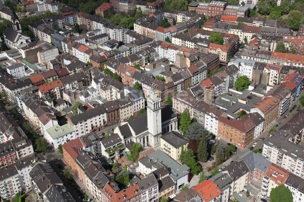 Mannheim aus der Vogelperspektive: Pfarrkirche Sankt Peter in der Augartenstraße in Mannheim im Bundesland Baden-Württemberg