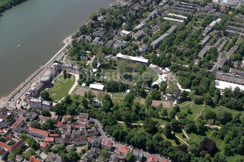 Wiesbaden aus der Vogelperspektive: Pfingstturnier im Reitsport 2008 in Wiesbaden im Bundesland Hessen