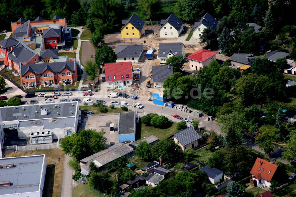 Berlin Mahlsdorf aus der Vogelperspektive: Pflegeheim Wohnpark am Rohrpfuhl in Berlin Mahlsdorf