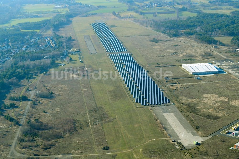 Luftaufnahme Cottbus - Photovoltaik - Freiflächenanlage in Cottbus im Bundesland Brandenburg