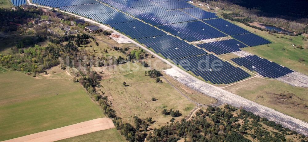 Luftbild Wittstock - Photovoltaikanlage auf dem Flugplatz Alt Daber bei Wittstock im Bundesland Brandenburg