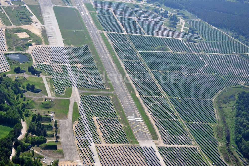 Luftbild Eberswalde - Finowfurt - Photovoltaikanlage auf dem Flugplatz Finow, Finowfurt in Brandenburg