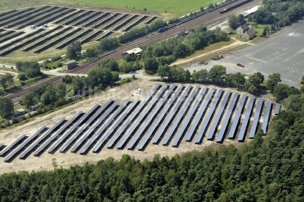 Horka aus der Vogelperspektive: Photovoltaikanlage / Solarkraftwerk in Horka im Bundesland Sachsen