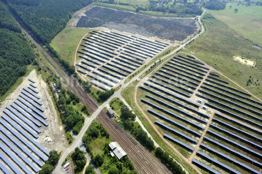 Horka aus der Vogelperspektive: Photovoltaikanlage / Solarkraftwerk in Horka im Bundesland Sachsen