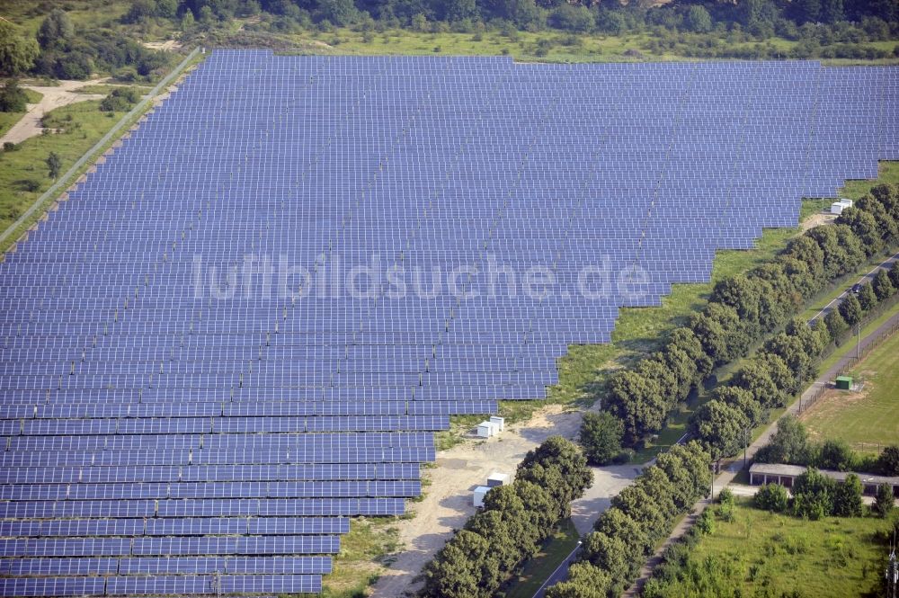 Mühlhausen aus der Vogelperspektive: Photovoltaikanlage / Solarkraftwerk in Mühlhausen im Bundesland Thüringen