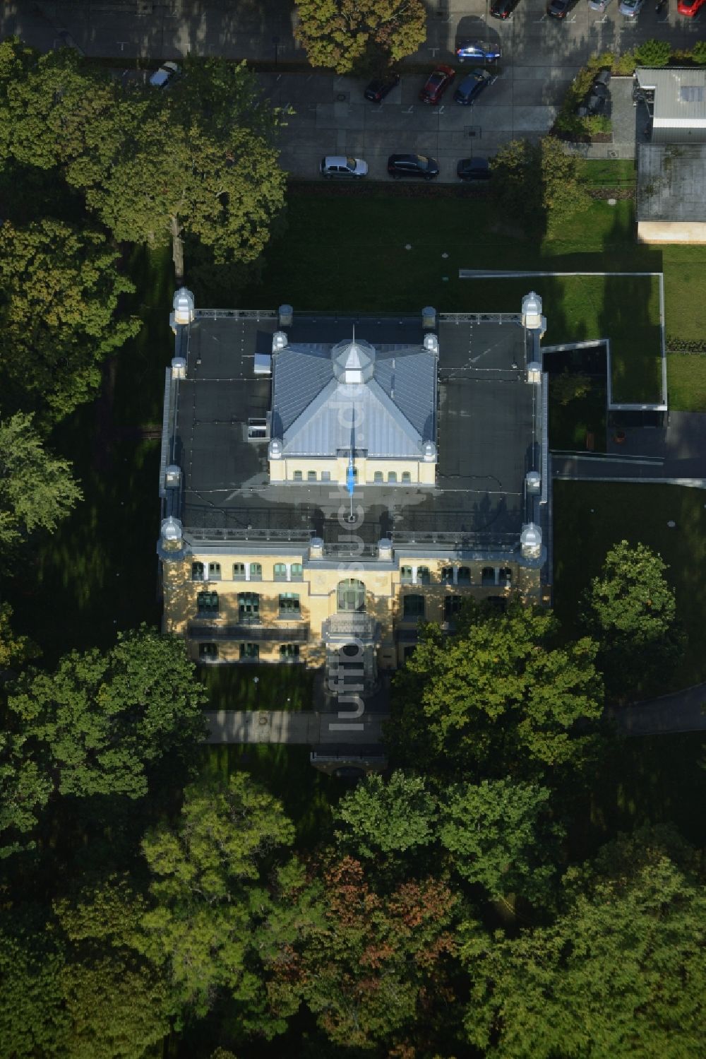 Berlin von oben - Physikalisch-Technische Bundesanstalt in der Abbestraße im Ortsteil Charlottenburg in Berlin