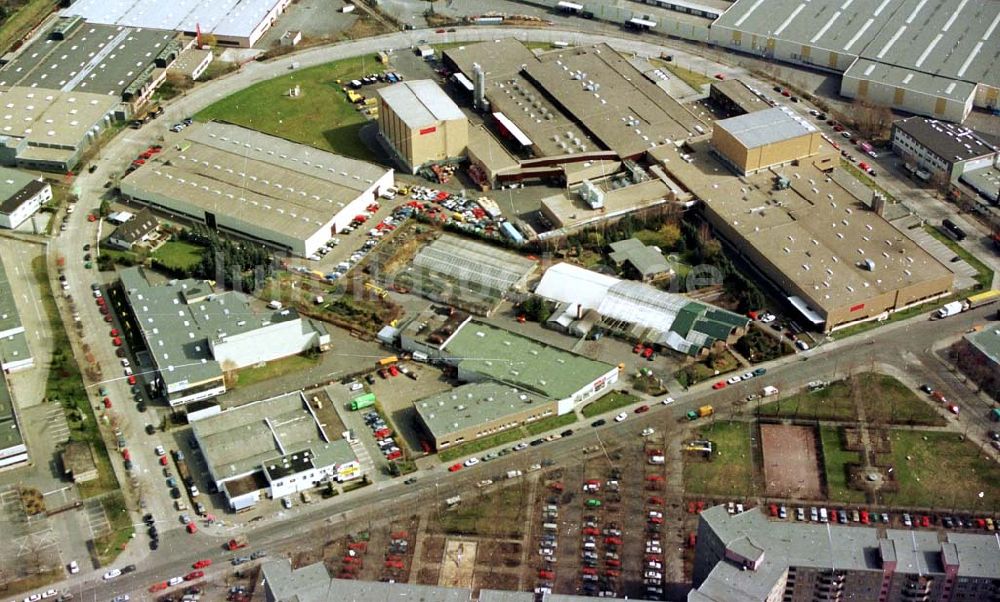 Luftbild Berlin - Märkisches Viertel - 26.03.1995 Pizzafabrik Freiberger im Märkischen Viertel in Berlin