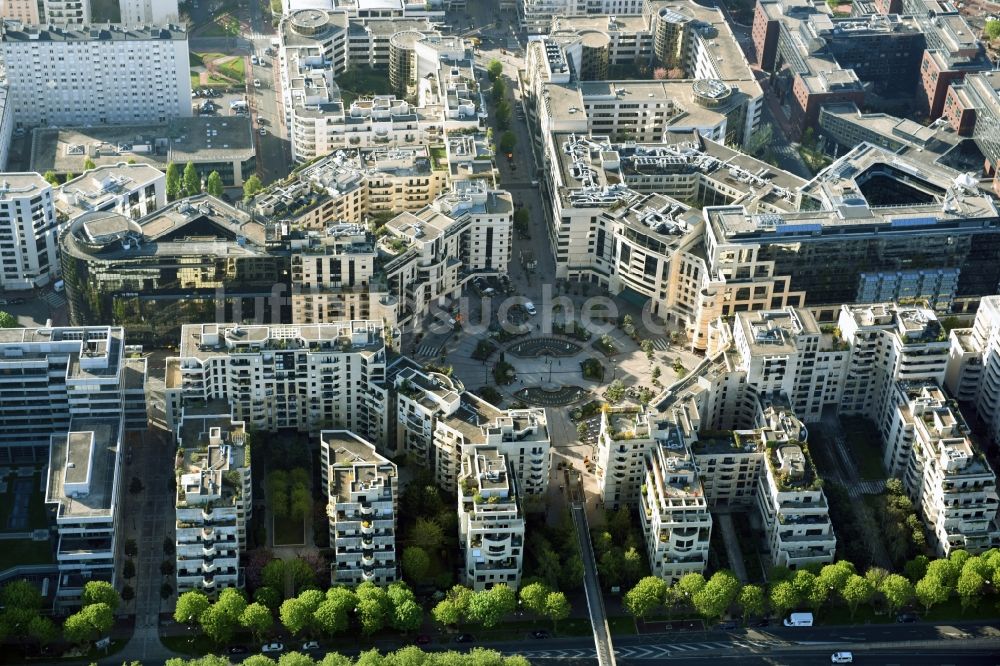 Luftbild Levallois-Perret - Place Georges Pompidou im Innenstadt- Zentrum in Levallois-Perret in Ile-de-France, Frankreich