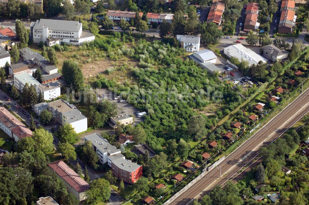 Berlin aus der Vogelperspektive: Planfläche an der Hildburghauser Strasse in Berlin-Lankwitz