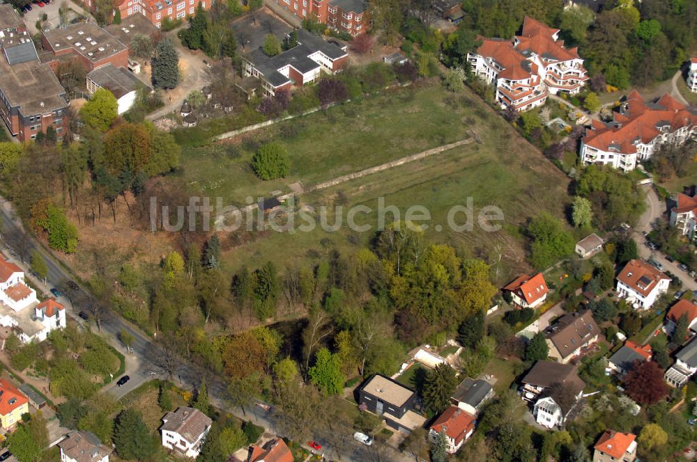 Berlin aus der Vogelperspektive: Planungs- und Baufläche für Einfamilienhäuser an der Frohnauer Strasse in 13467 Berlin