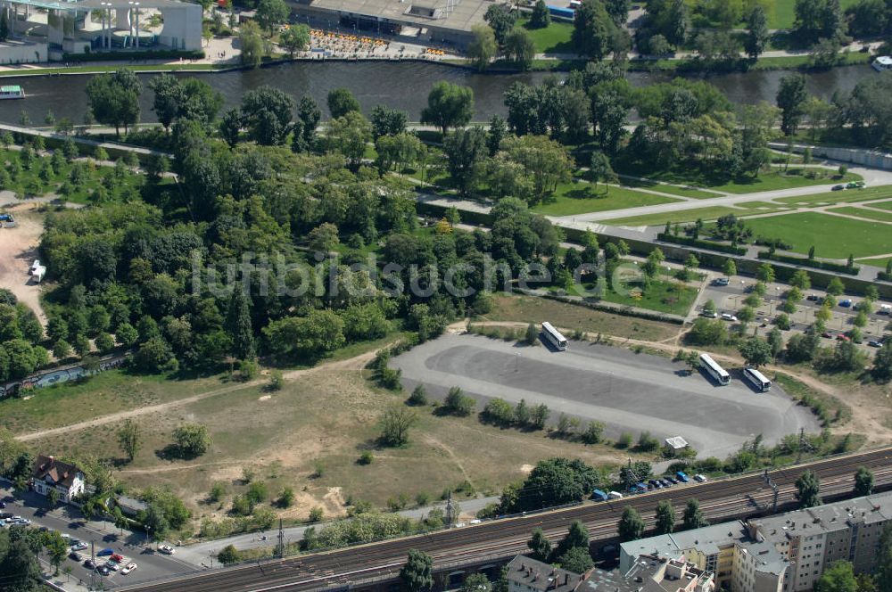 Luftaufnahme Berlin - Planungsfläche für den Neubau des Bundesinnenministeriums in Berlin