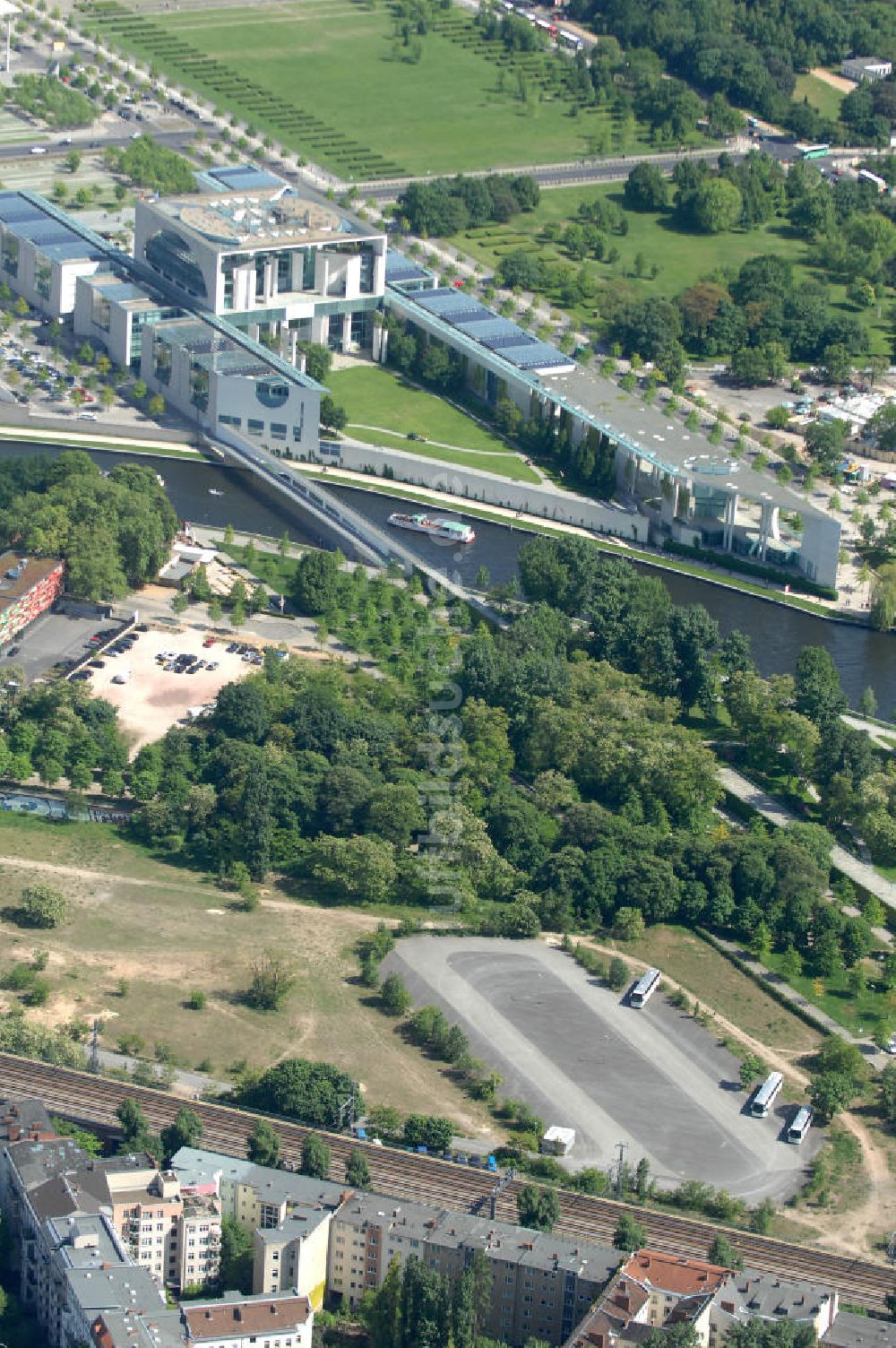 Luftaufnahme Berlin - Planungsfläche für den Neubau des Bundesinnenministeriums in Berlin