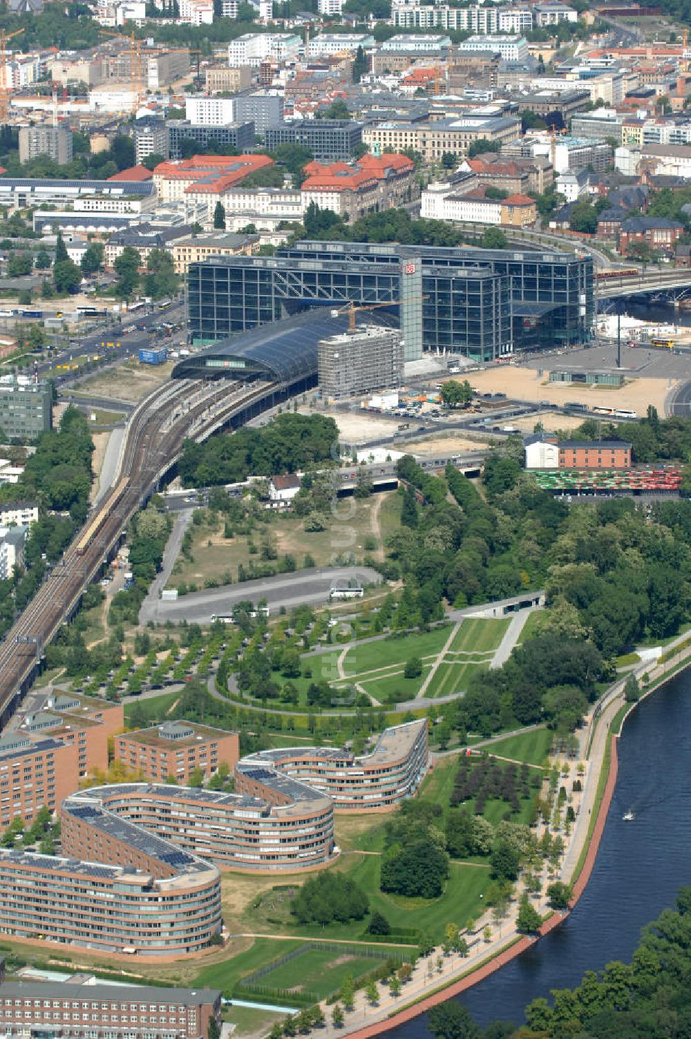 Luftbild Berlin - Planungsfläche für den Neubau des Bundesinnenministeriums in Berlin