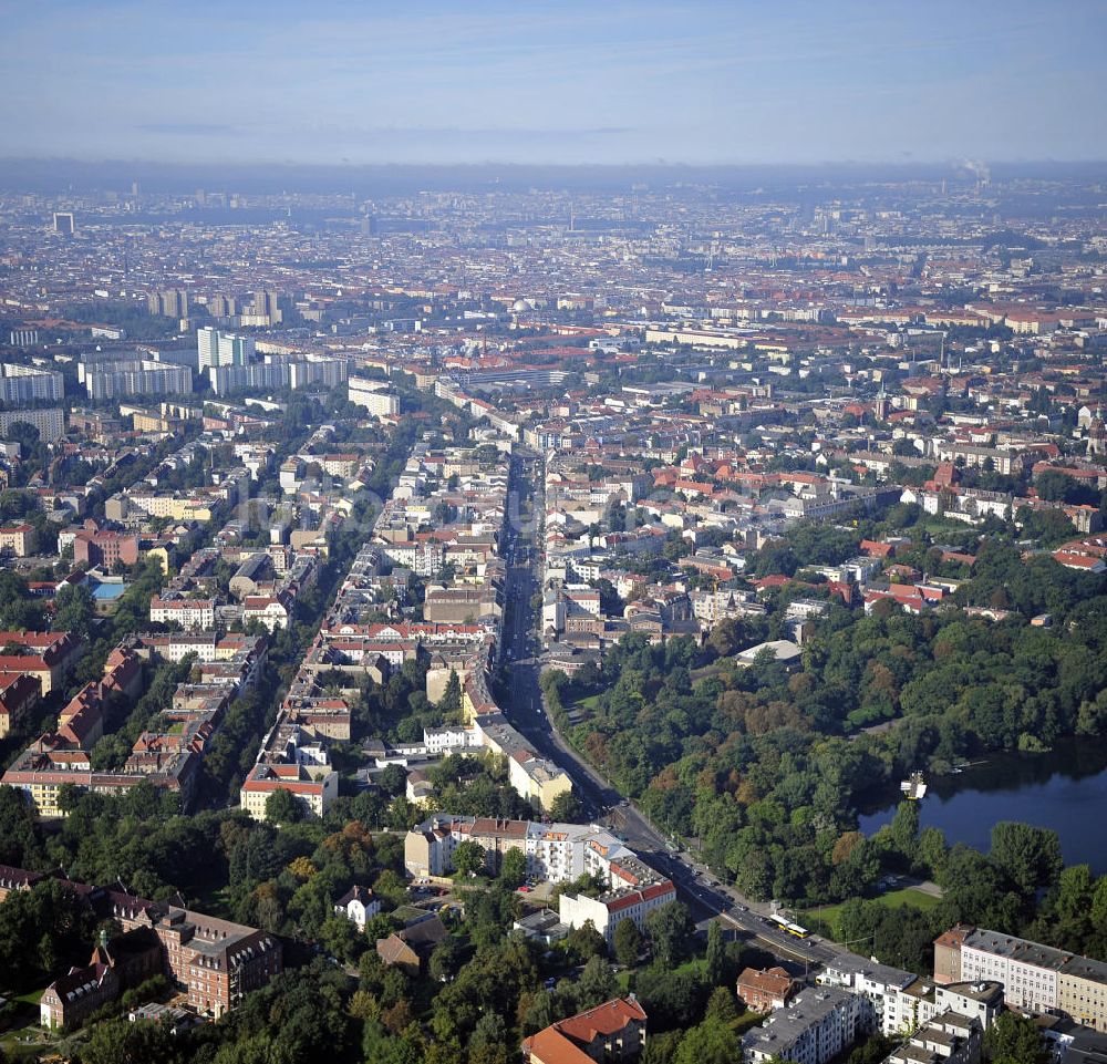 Berlin aus der Vogelperspektive: Planungsfläche Wegenerstraße Berlin - Weißensee