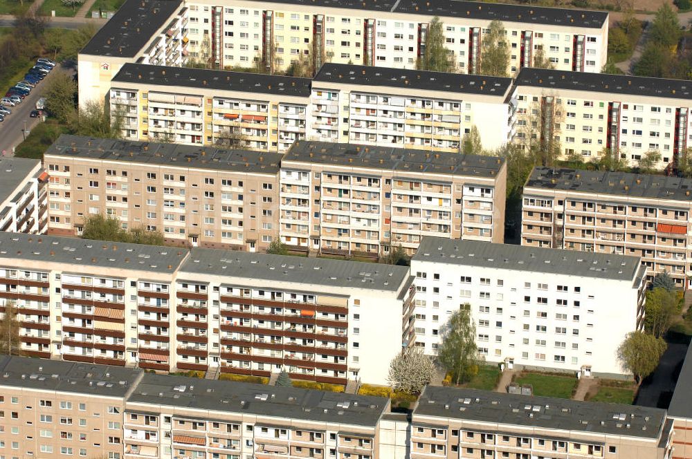 Luftbild Magdeburg - Plattenbau in der Hans-Grade-Straße in Magdeburg Olvenstedt