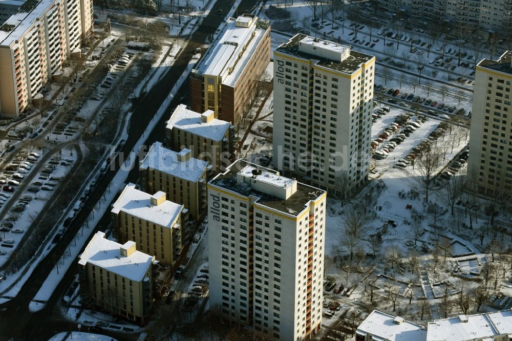 Luftaufnahme Berlin - Plattenbau- Hochhaus- Wohnsiedlung der allod GmbH & Co. KG in Berlin