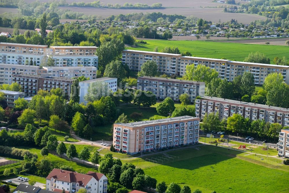 Luftbild Döbeln - Plattenbau- Hochhaus- Wohnsiedlung am Bernhard-Kretzschmar-Weg in Döbeln im Bundesland Sachsen, Deutschland