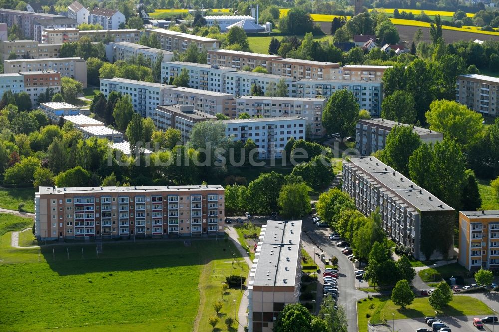 Luftaufnahme Döbeln - Plattenbau- Hochhaus- Wohnsiedlung am Bernhard-Kretzschmar-Weg in Döbeln im Bundesland Sachsen, Deutschland