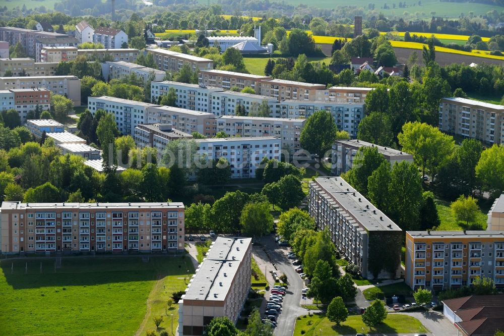 Döbeln von oben - Plattenbau- Hochhaus- Wohnsiedlung am Bernhard-Kretzschmar-Weg in Döbeln im Bundesland Sachsen, Deutschland