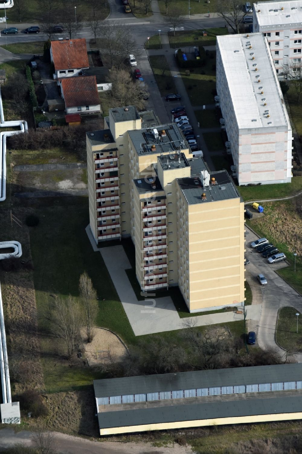 Magdeburg von oben - Plattenbau- Hochhaus- Wohnsiedlung Birkholzer Weg - Ebendorfer Chaussee im Ortsteil Neustädter Feld in Magdeburg im Bundesland Sachsen-Anhalt