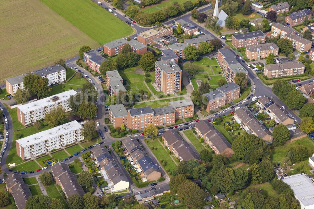 Luftaufnahme Breyell - Plattenbau- Hochhaus- Wohnsiedlung in Breyell im Bundesland Nordrhein-Westfalen, Deutschland