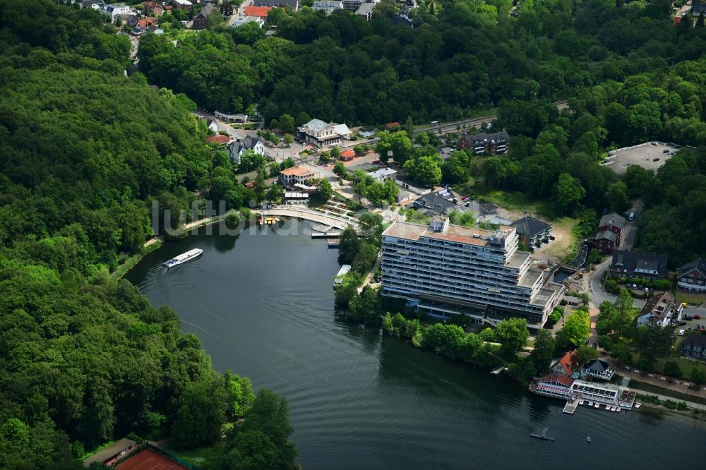 Luftbild Bad Malente-Gremsmühlen - Plattenbau- Hochhaus- Wohnsiedlung am Diecksee in Bad Malente-Gremsmühlen im Bundesland Schleswig-Holstein, Deutschland