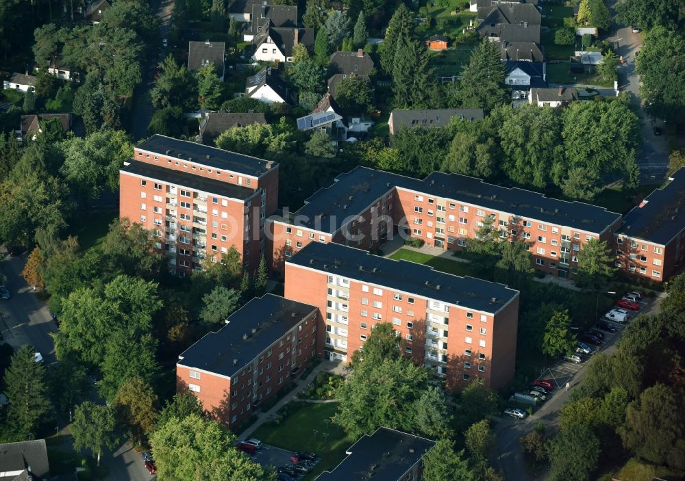 Hamburg von oben - Plattenbau- Hochhaus- Wohnsiedlung am Engelbrechtweg in Hamburg