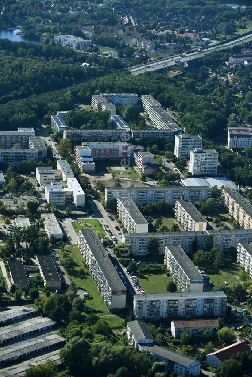 Rüdersdorf von oben - Plattenbau- Hochhaus- Wohnsiedlung entlang der Straße Friedrich-Engels-Ring in Rüdersdorf im Bundesland Brandenburg