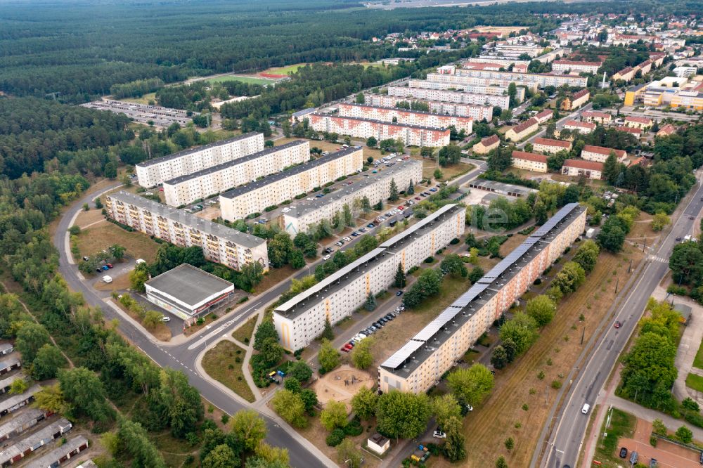 Eberswalde aus der Vogelperspektive: Plattenbau- Hochhaus- Wohnsiedlung Finow Ost in Eberswalde im Bundesland Brandenburg, Deutschland