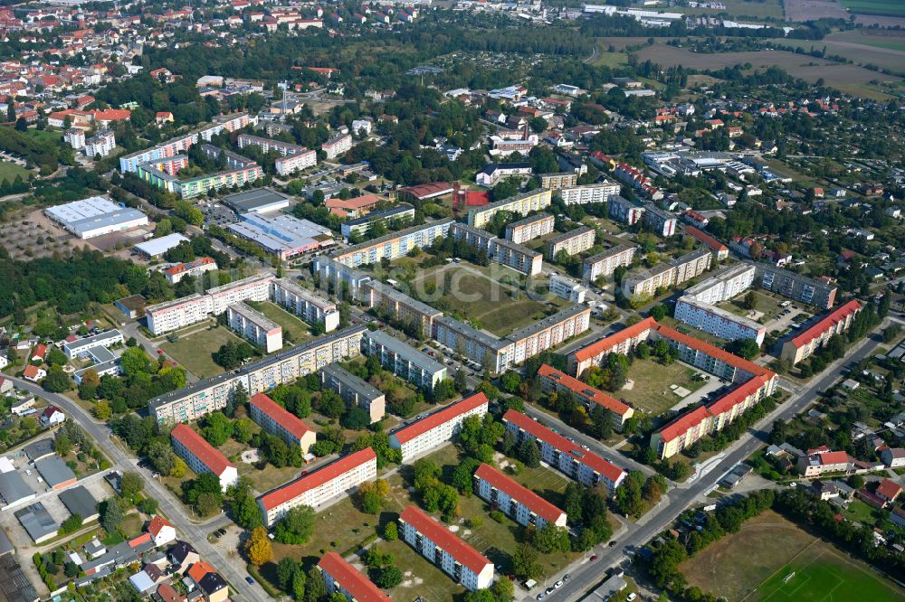 Luftbild Finsterwalde - Plattenbau- Hochhaus- Wohnsiedlung in Finsterwalde im Bundesland Brandenburg, Deutschland