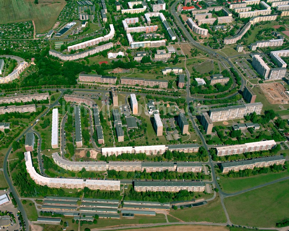 Gera von oben - Plattenbau- Hochhaus- Wohnsiedlung in Gera im Bundesland Thüringen, Deutschland