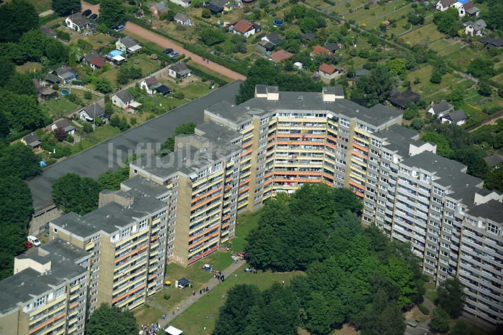 Hannover, Mühlenberg von oben - Plattenbau- Hochhaus- Wohnsiedlung in Hannover, Mühlenberg im Bundesland Niedersachsen