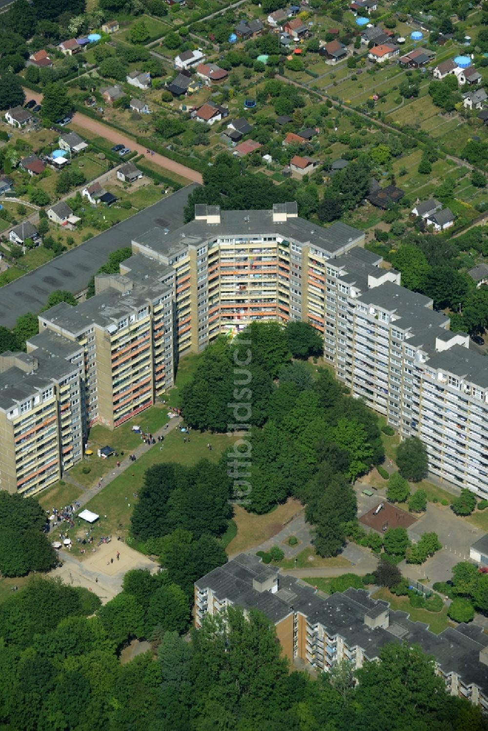 Luftbild Hannover, Mühlenberg - Plattenbau- Hochhaus- Wohnsiedlung in Hannover, Mühlenberg im Bundesland Niedersachsen