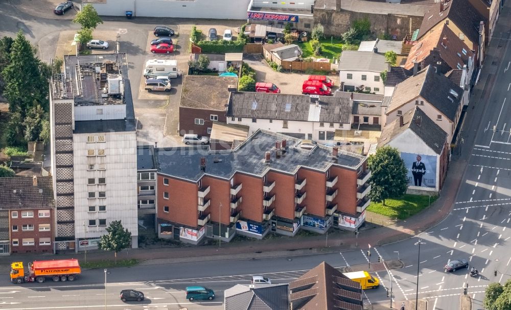 Hamm von oben - Plattenbau- Hochhaus- Wohnsiedlung an der Heessener Straße in Hamm im Bundesland Nordrhein-Westfalen - NRW, Deutschland